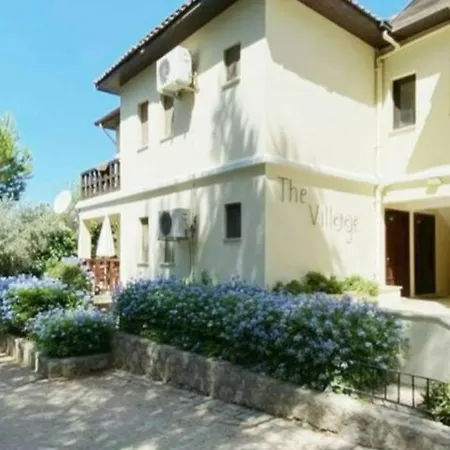 The Villages, C3 , Havuz, Barbeku, Balkon Teras Appartement *