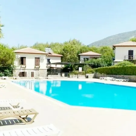The Villages, C3 , Havuz, Barbeku, Balkon Teras Apartment *